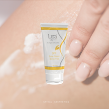 Load image into Gallery viewer, Lira SPF Solar Shield 30 Oil Free